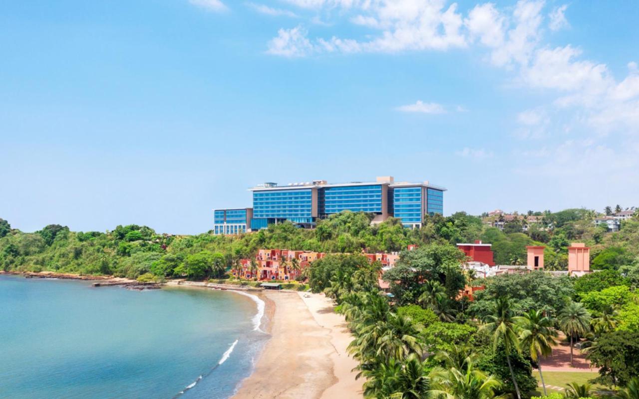 Taj Cidade De Goa Horizon, Goa Panaji Exterior foto View of the hotel from the beach